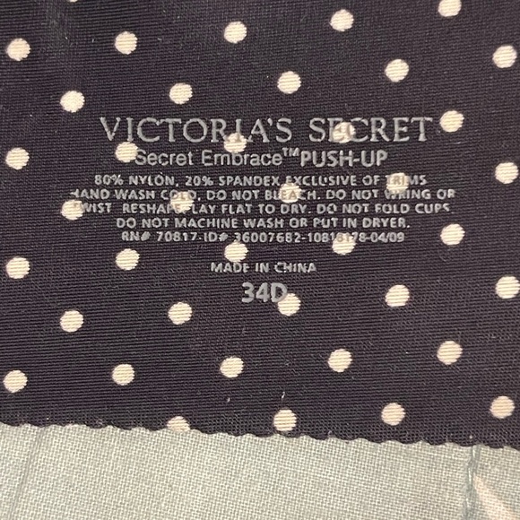 Victoria’s Secret - Black with Embroidery- push up -
34D - Picture 3 of 3